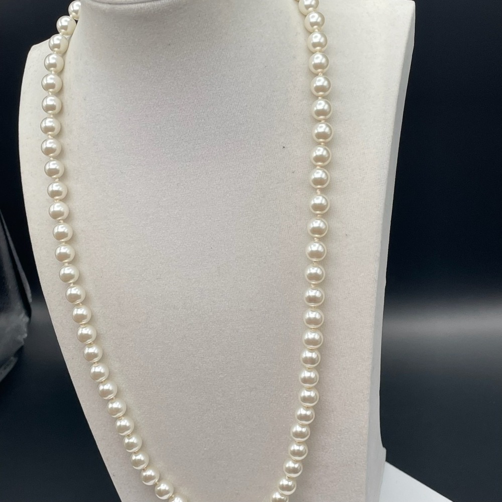 Vintage Cream Faux Pearl Necklace Gold Tone Filigree Fishhook Clasp - Picture 5 of 10